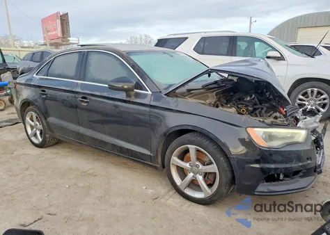 2015 Audi A3 Premium z USA, uszkodzony, nr VIN WAUBFGFF3F1061385